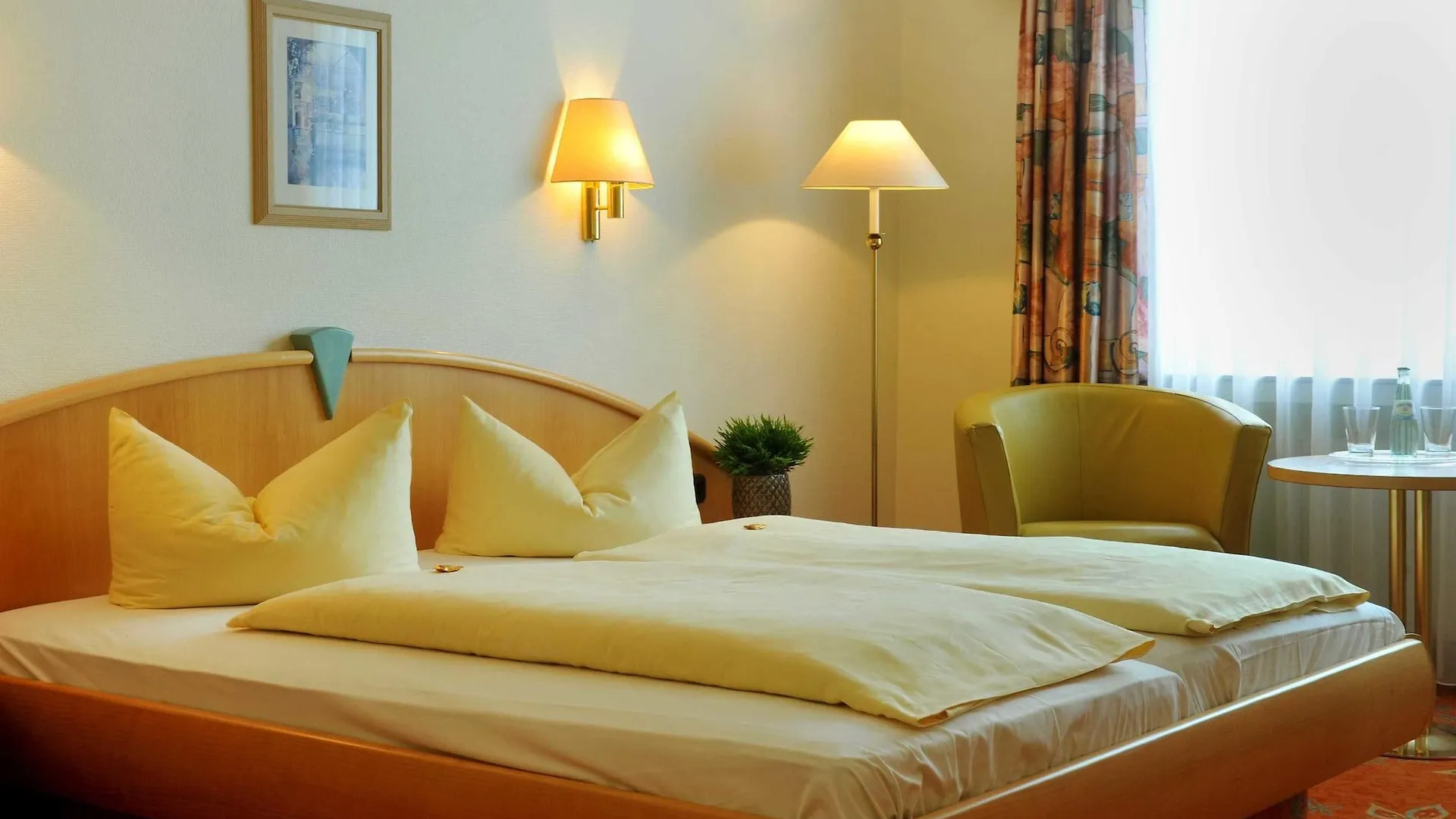 Hotel Stadt Muenchen Dusseldorf 4*,  Germany