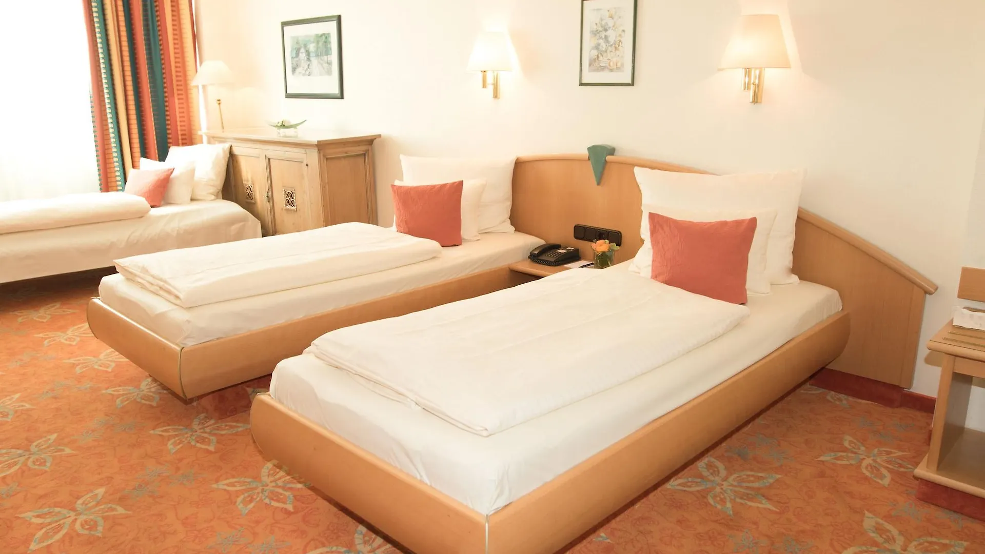 Hotel Stadt Muenchen Düsseldorf Almanya