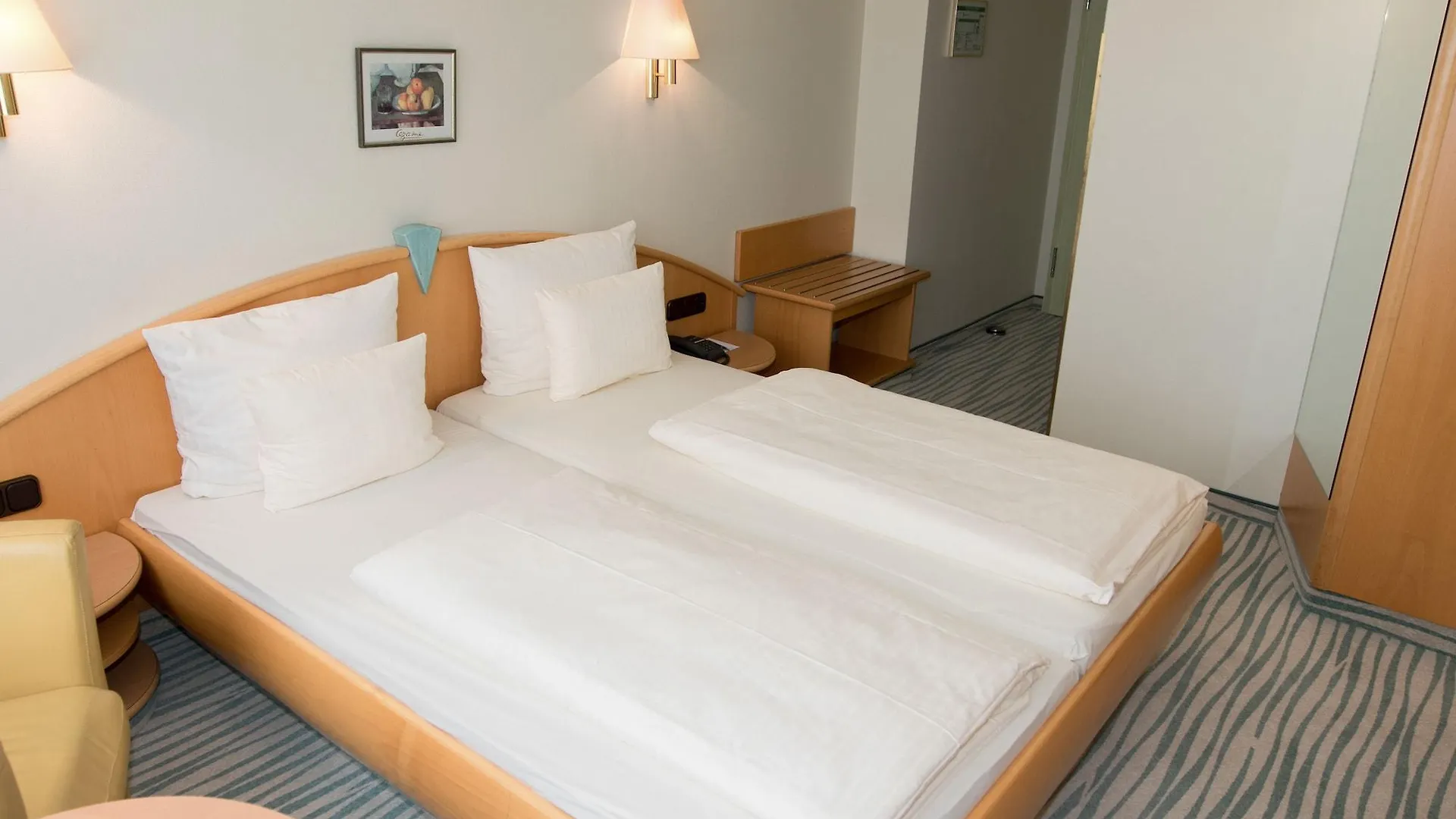 Hotel Stadt Muenchen Düsseldorf 4*,  Almanya