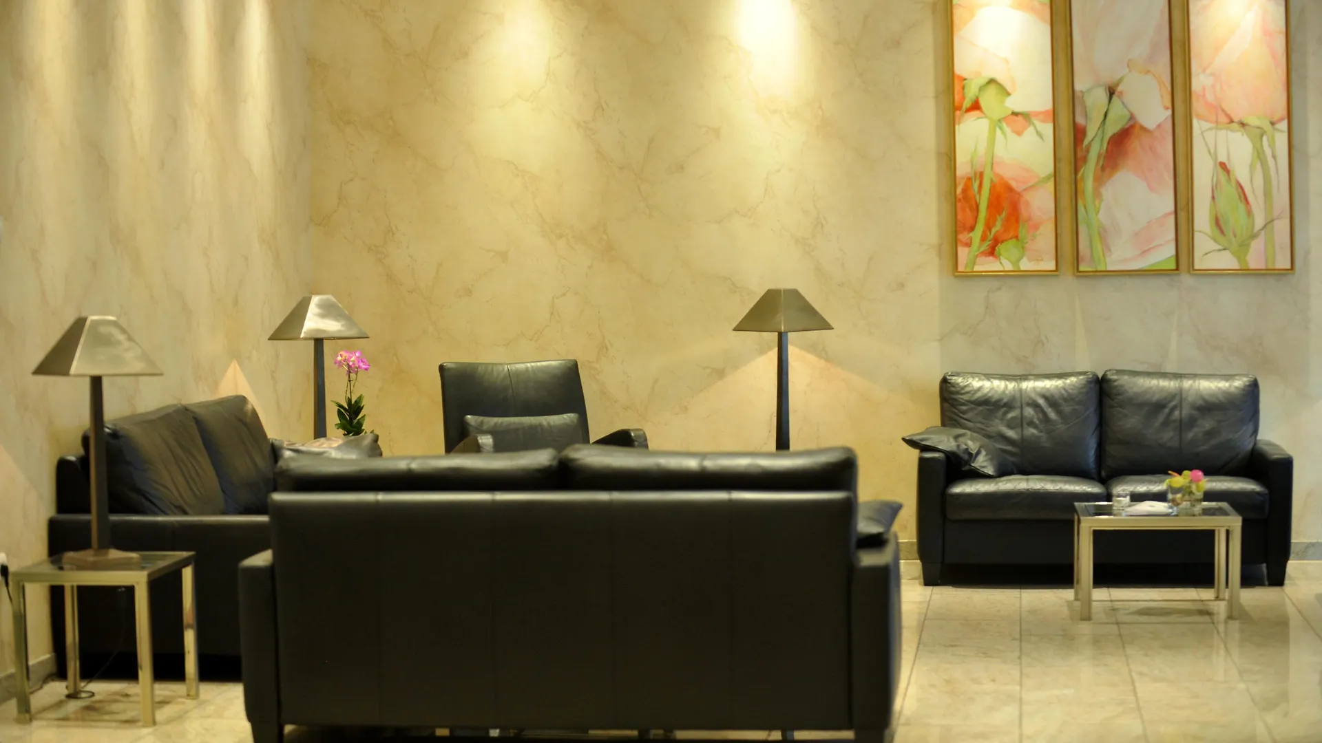 ****  Hotel Stadt Muenchen Düsseldorf Almanya